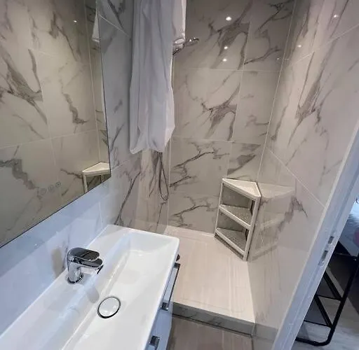 Esprit France, Joli Au Coeur De